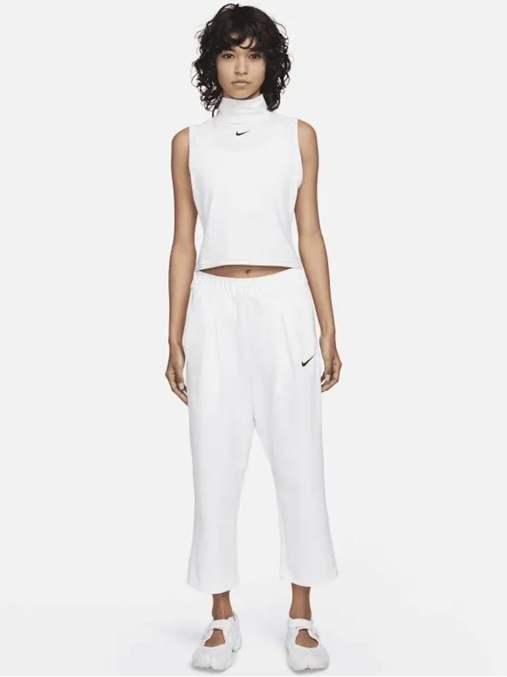 Women's Nike Sportswear Jersey Capri Pants - Picture 2 of 7